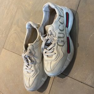 Size 8 US women’s sneakers Gucci worn